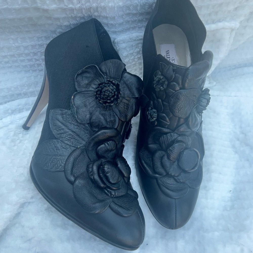 Valentino Garavani Black Floral Heeled Boots